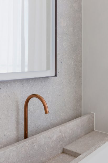 Penthouse Westkaai by Hans Verstuyft Architecten