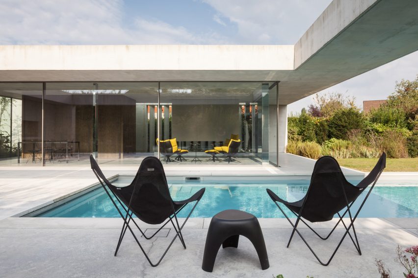Poolhouse O by Steven Vandenborre