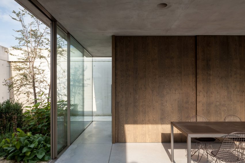 Poolhouse O by Steven Vandenborre