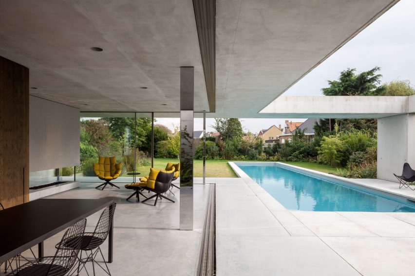Poolhouse O by Steven Vandenborre