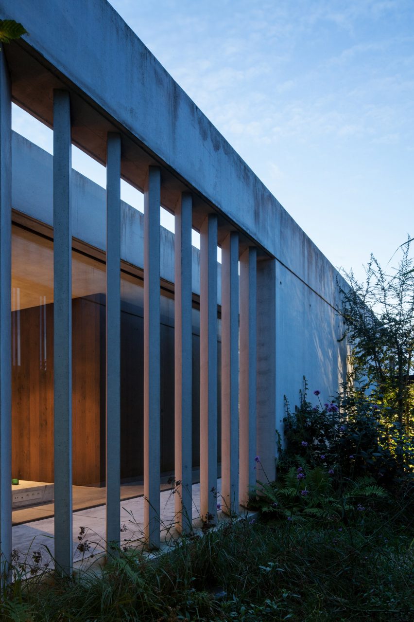 Poolhouse O by Steven Vandenborre