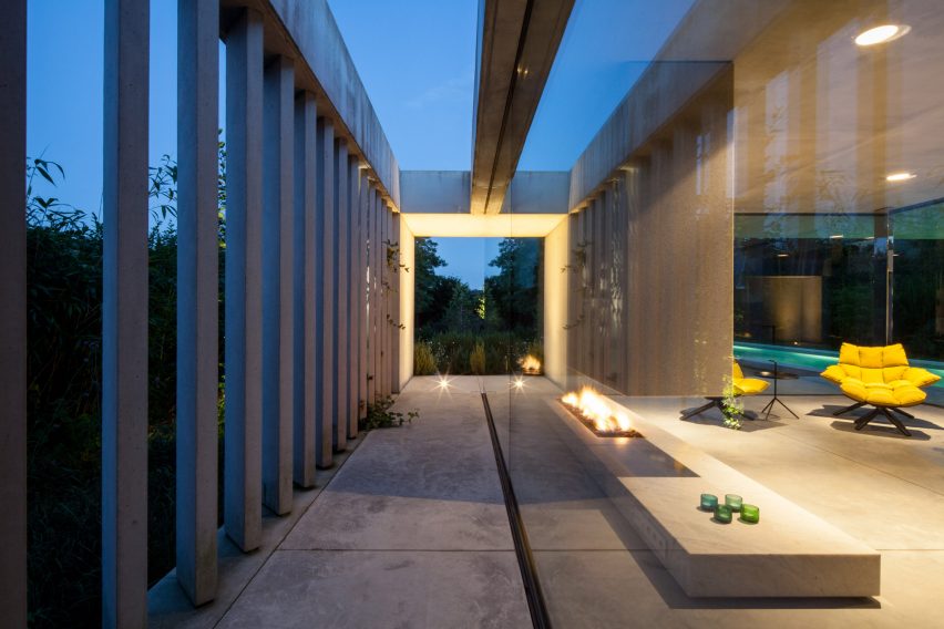 Poolhouse O by Steven Vandenborre