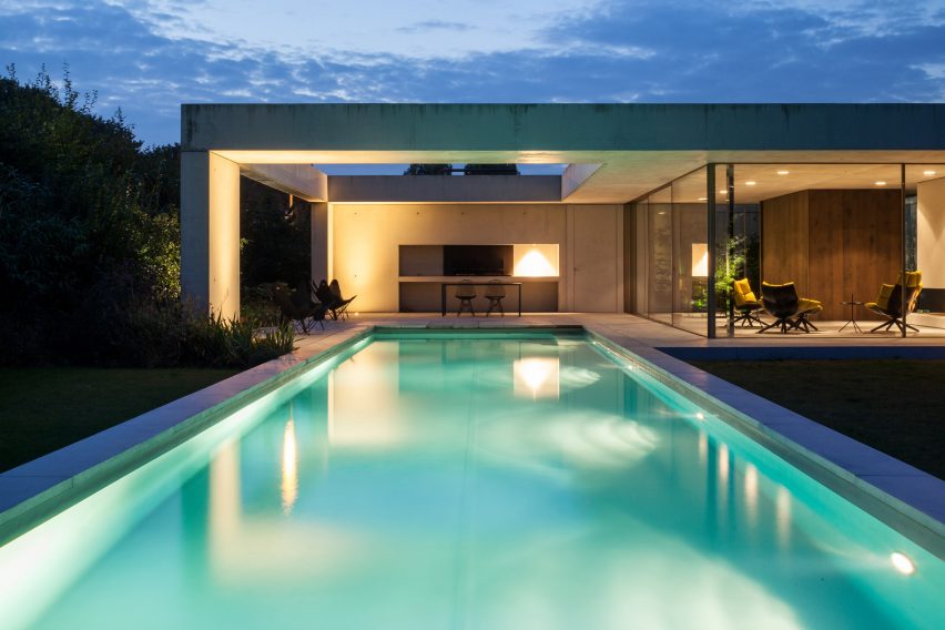 Poolhouse O by Steven Vandenborre