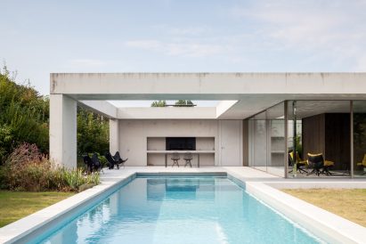 Poolhouse O by Steven Vandenborre