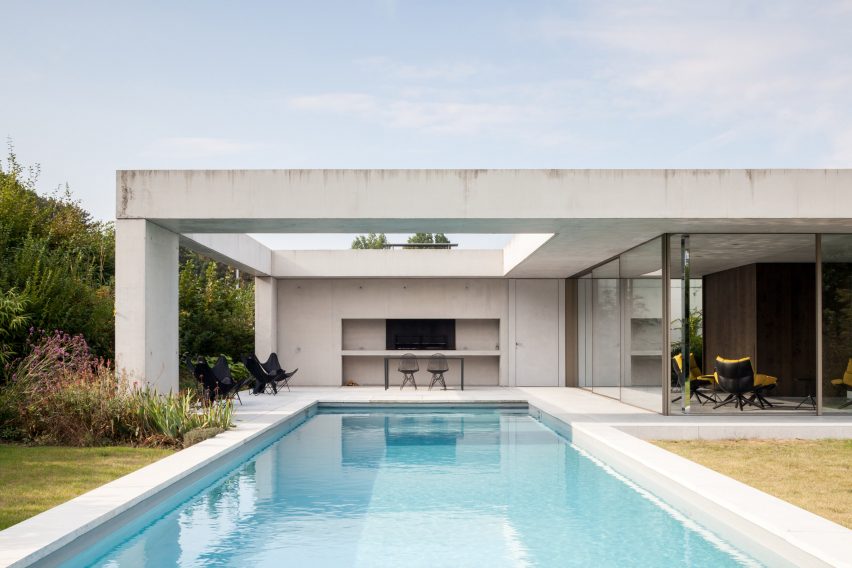 Poolhouse O by Steven Vandenborre
