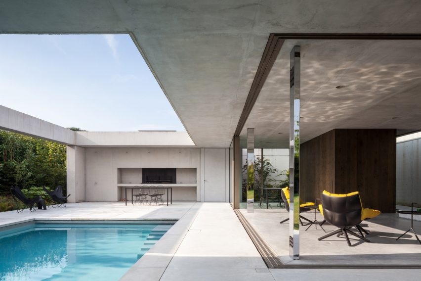 Poolhouse O by Steven Vandenborre