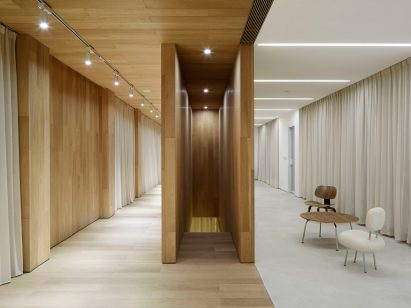 Sales office by team bldgxl