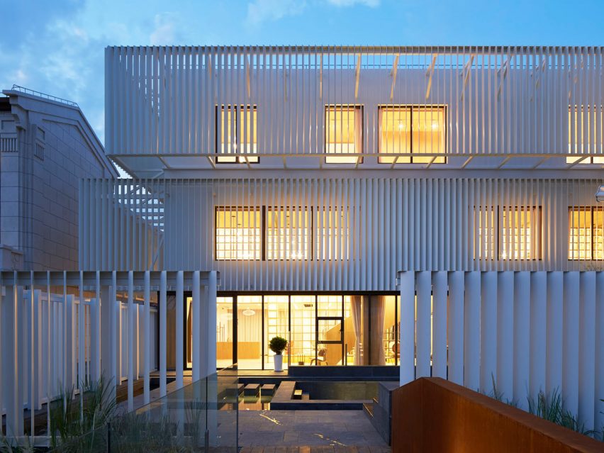 Sales office by team bldgxl