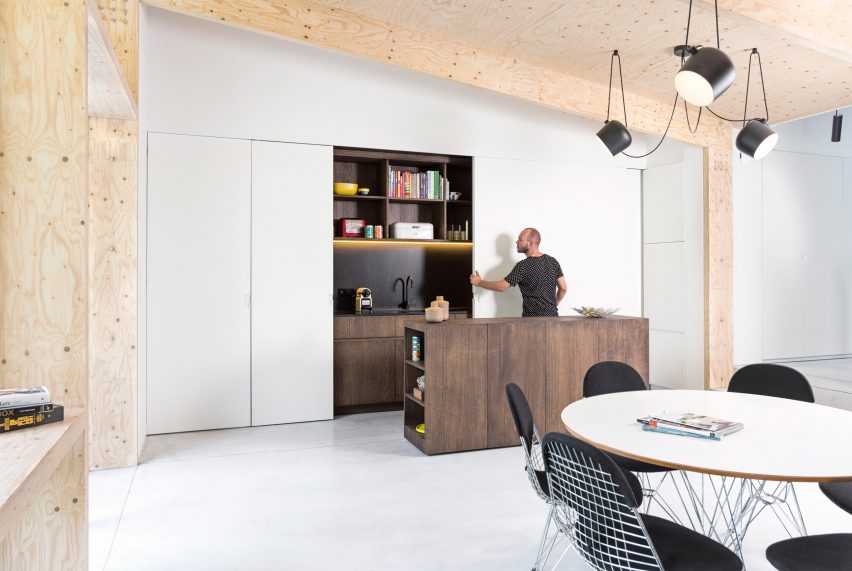 Semi-detached house by Rob Mols and Studio K