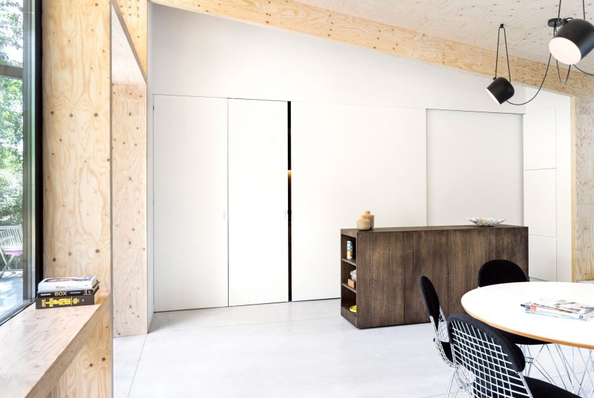 Semi-detached house by Rob Mols and Studio K