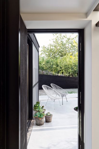 Semi-detached house by Rob Mols and Studio K