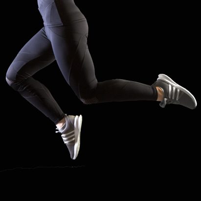 Embargo: Sportswear with built-in kinesiology tape by Python Performance