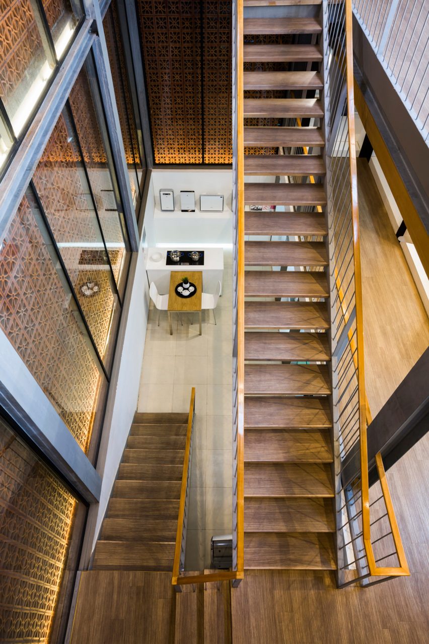The Lantern for Nanoco-Panasonic Lighting Showroom in Hanoi by Vo Trong Nghia Architects