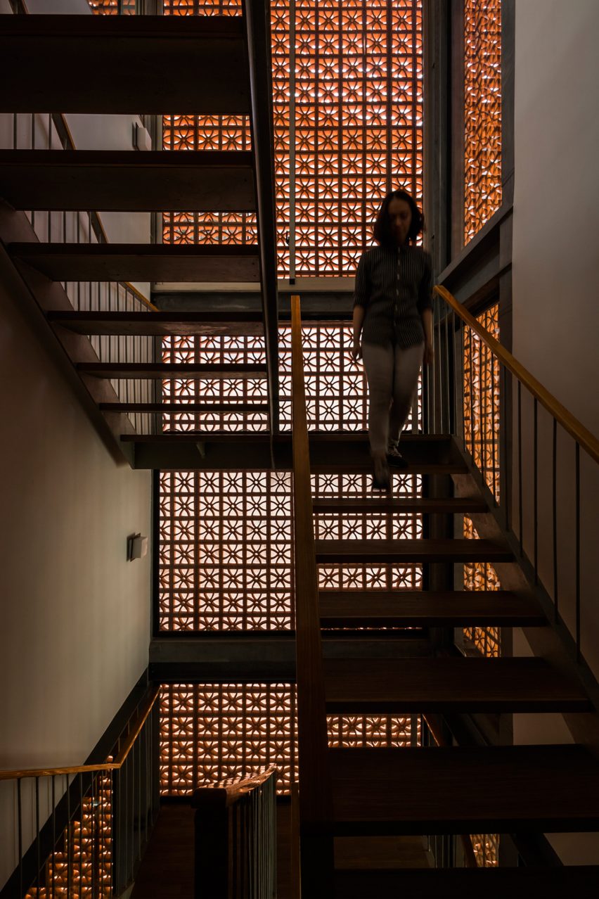 The Lantern for Nanoco-Panasonic Lighting Showroom in Hanoi by Vo Trong Nghia Architects