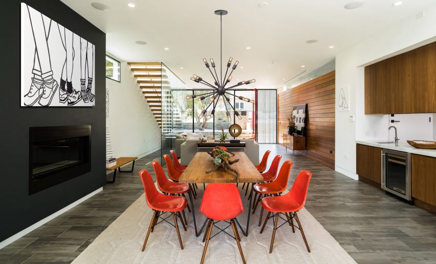The Middle house by hu mn+