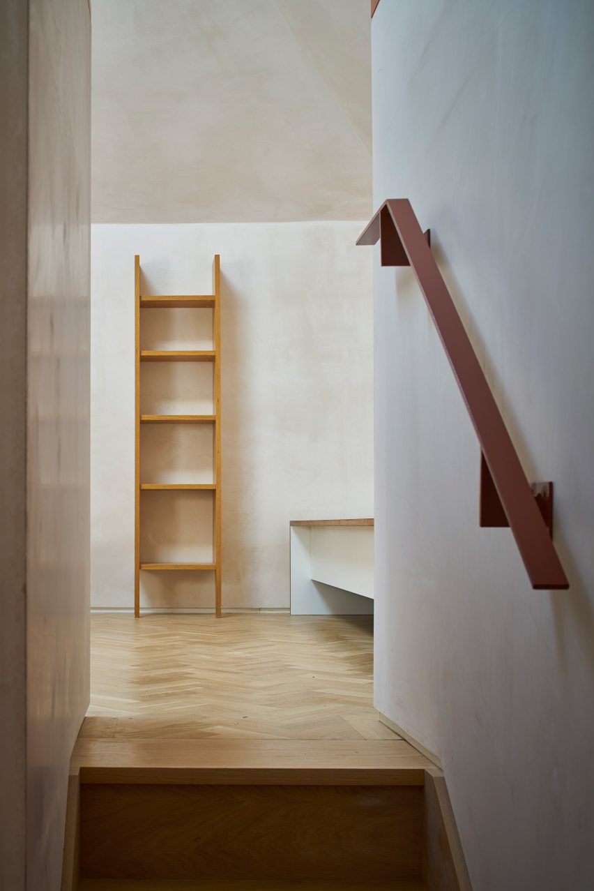 Tin House by Henning Stummel Architects