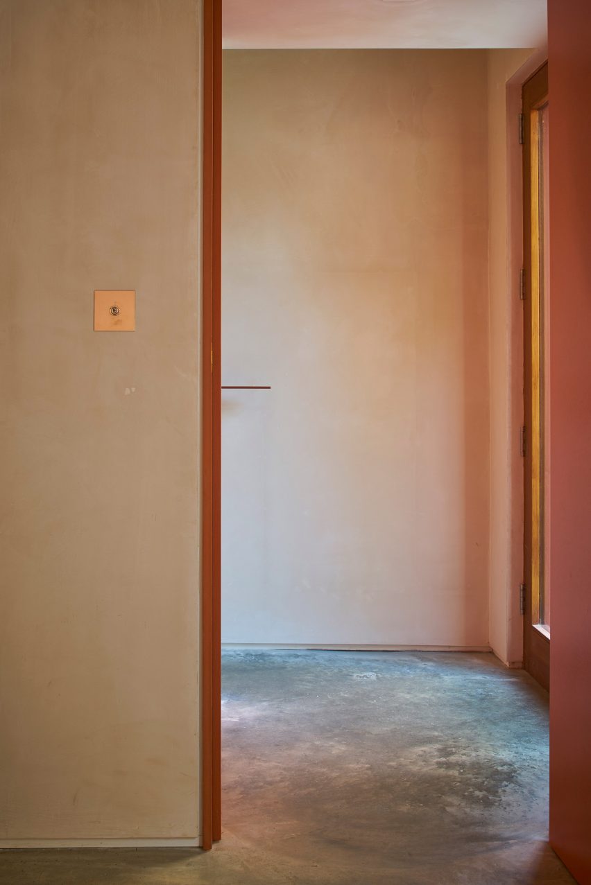 Tin House by Henning Stummel Architects