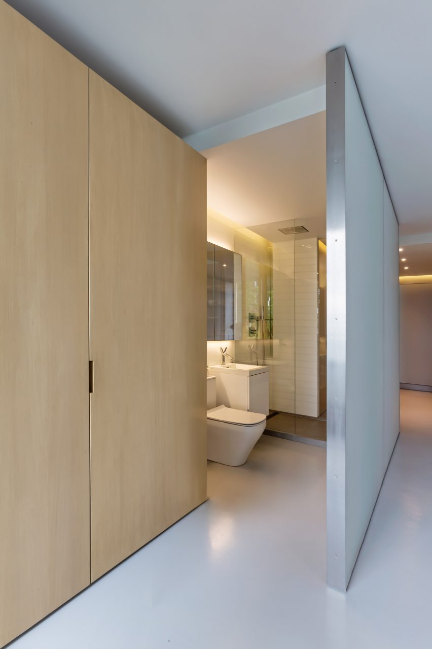 Vladimir Radutny Architects' Unit 3E apartment in Chicago