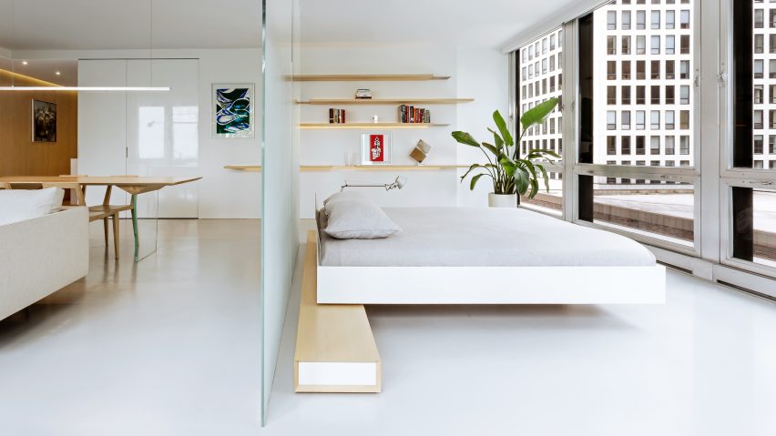 Apartment in Mies-designed Chicago tower gets an overhaul by Vladimir Radutny