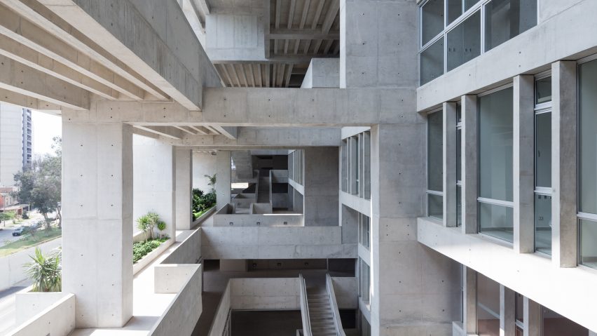 Universidad de Ingenieria y Tecnologia by Grafton Architects