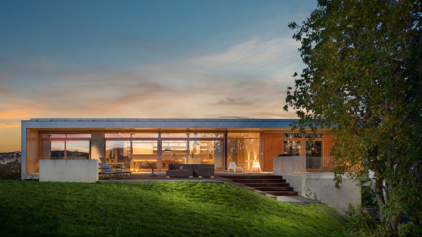 Nordic’s Villa Vatnan is a hilltop house with a view over a Norwegian city