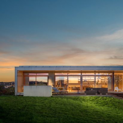 Nordic’s Villa Vatnan is a hilltop house with a view over a Norwegian city
