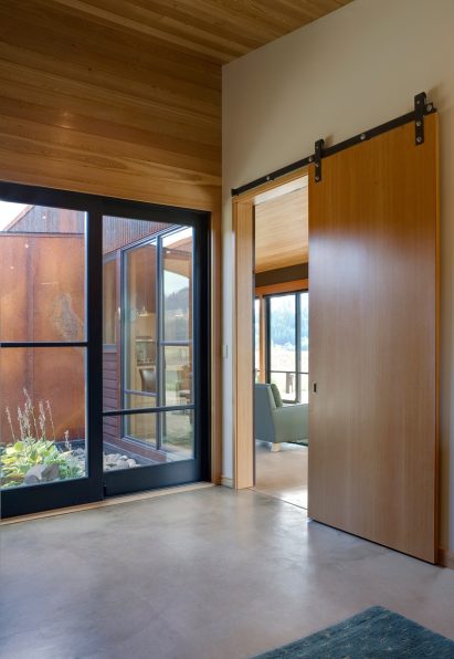 Wolf Creek by Prentiss + Balance + Wickline Architects