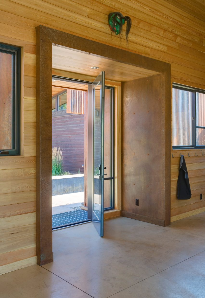 Wolf Creek by Prentiss + Balance + Wickline Architects