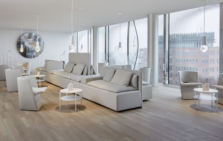 "WRS Architekten & Stadtplaner GMBH and Studio Besau-Marguerre furnish Elbphilharmonie "