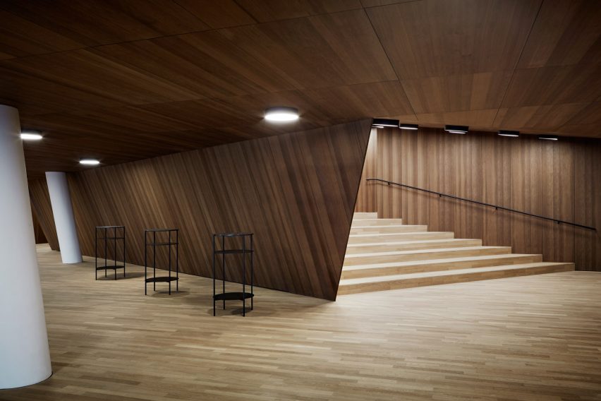 "WRS Architekten & Stadtplaner GMBH and Studio Besau-Marguerre furnish Elbphilharmonie "