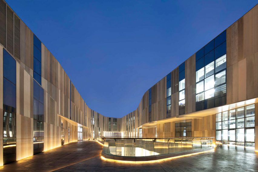 Aimer Lingerie Factory by Crossboundaries architecture A+ Awards