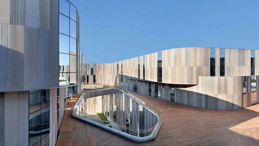 Aimer Lingerie Factory by Crossboundaries architecture A+ Awards