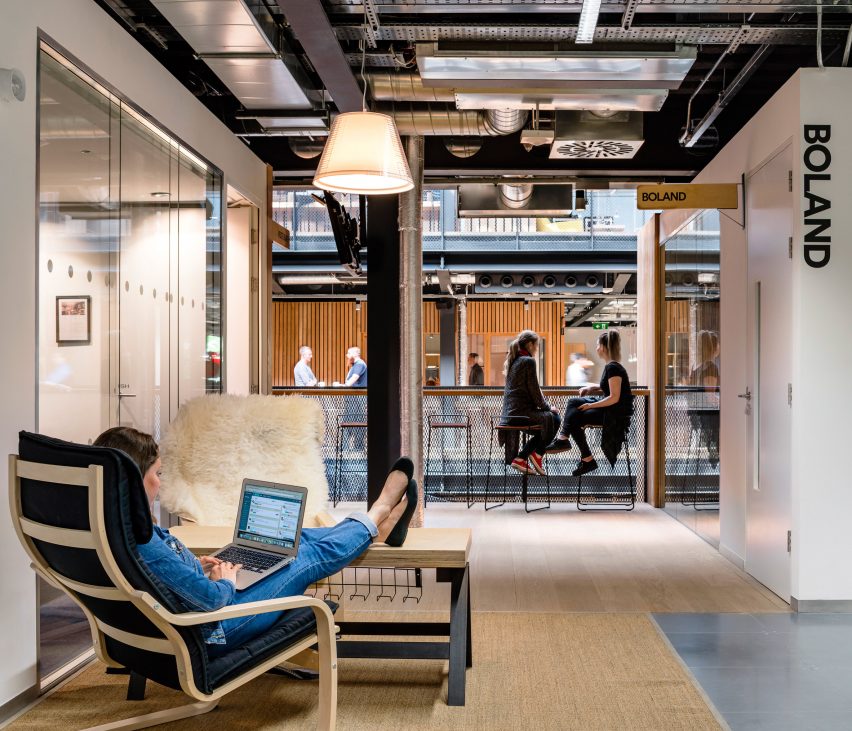 Airbnb Dublin Office interior