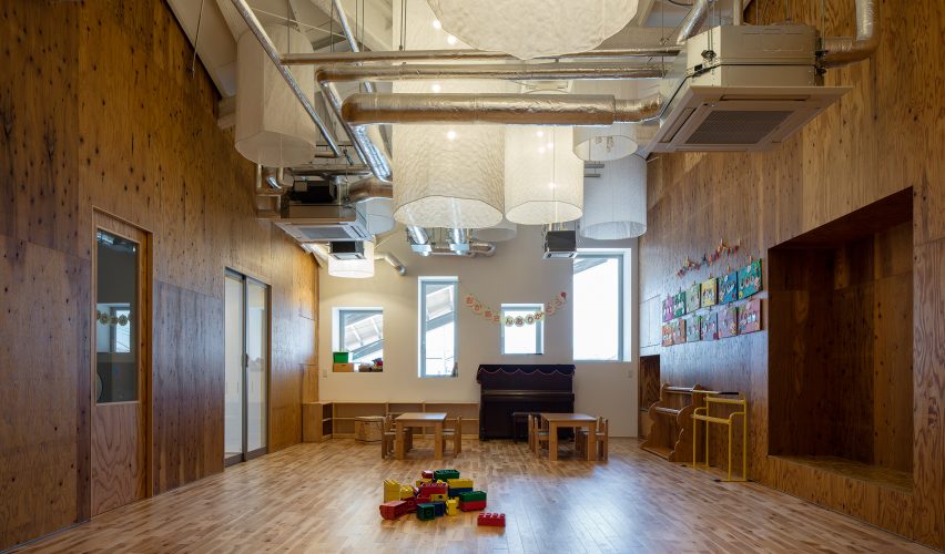 Aitoku kindergarten by Kengo Kuma