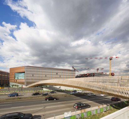 architizer-footbridge-over-the-boulevard-peripherique-dvvd-infrastructure_dezeen_2364_col_9