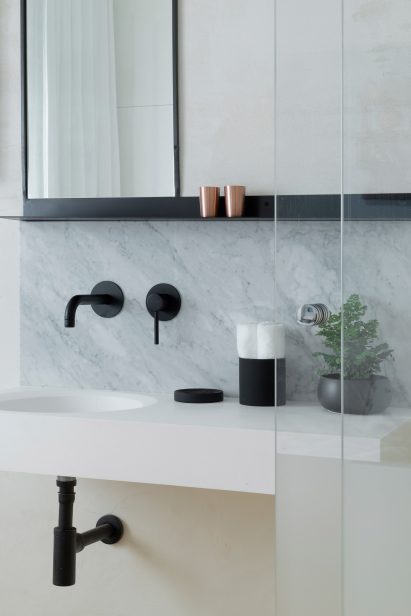 Bauhaus apartment by Maayan Zusman and Amir Navon