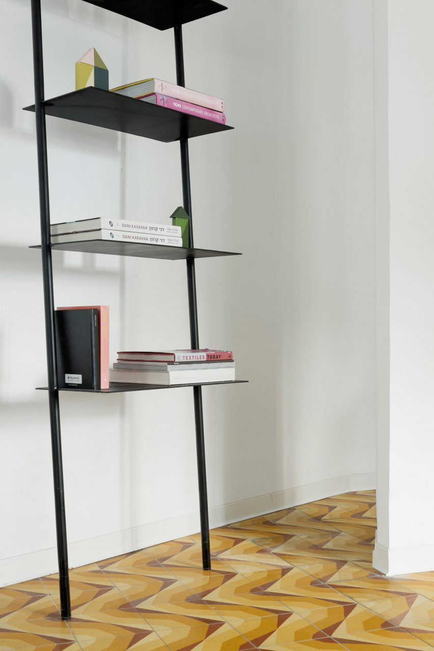 Bauhaus apartment by Maayan Zusman and Amir Navon