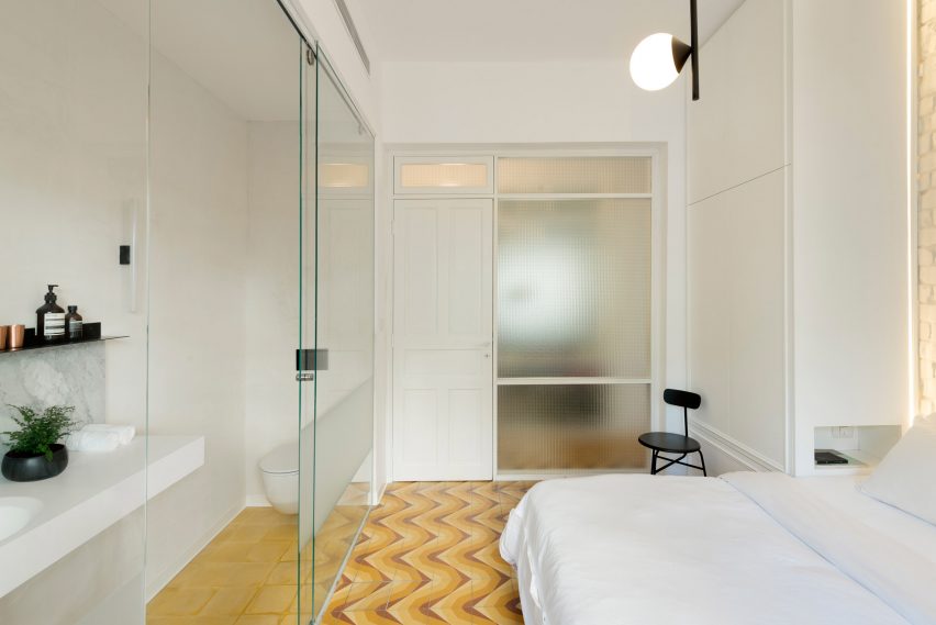 Bauhaus apartment by Maayan Zusman and Amir Navon