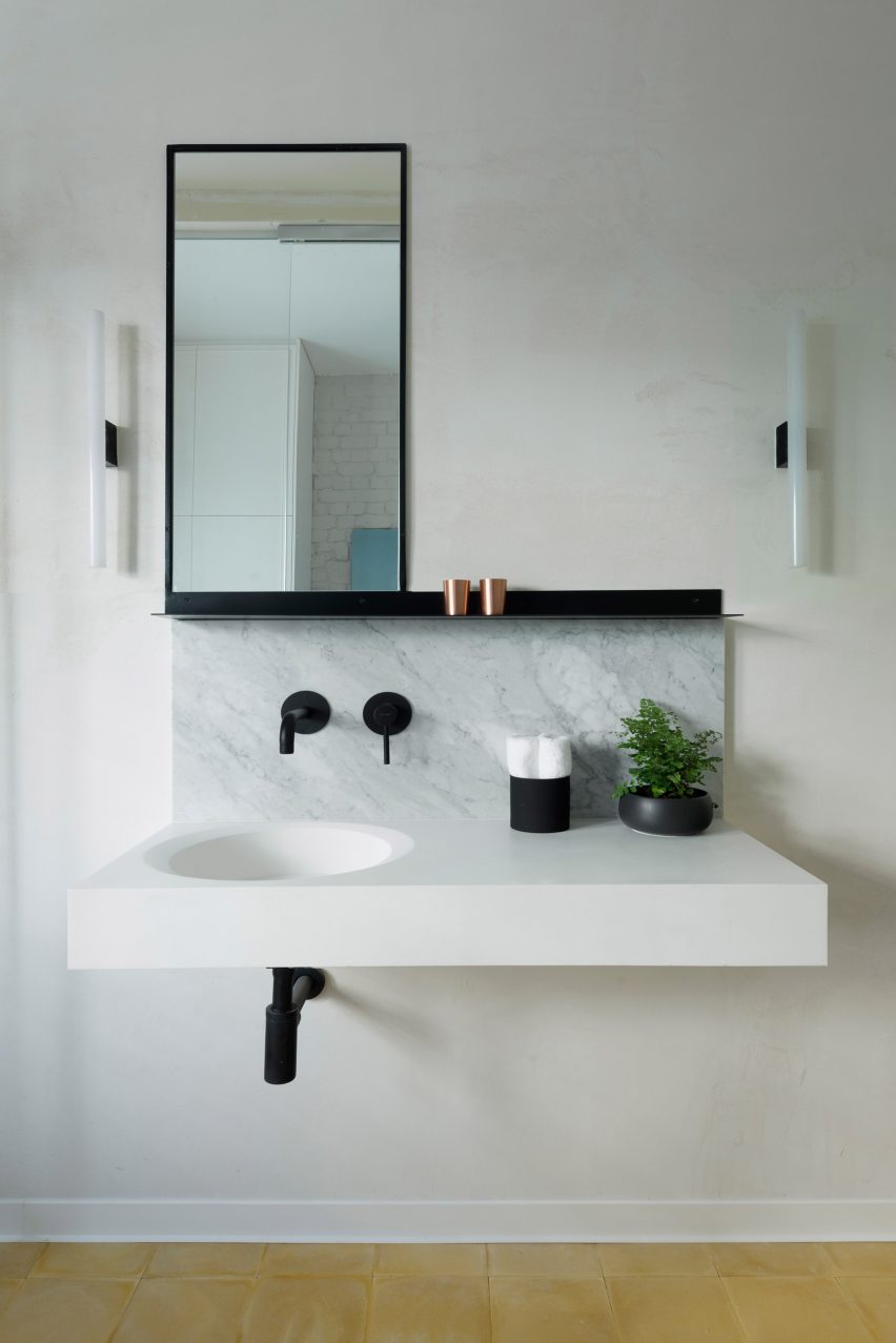 Bauhaus apartment by Maayan Zusman and Amir Navon