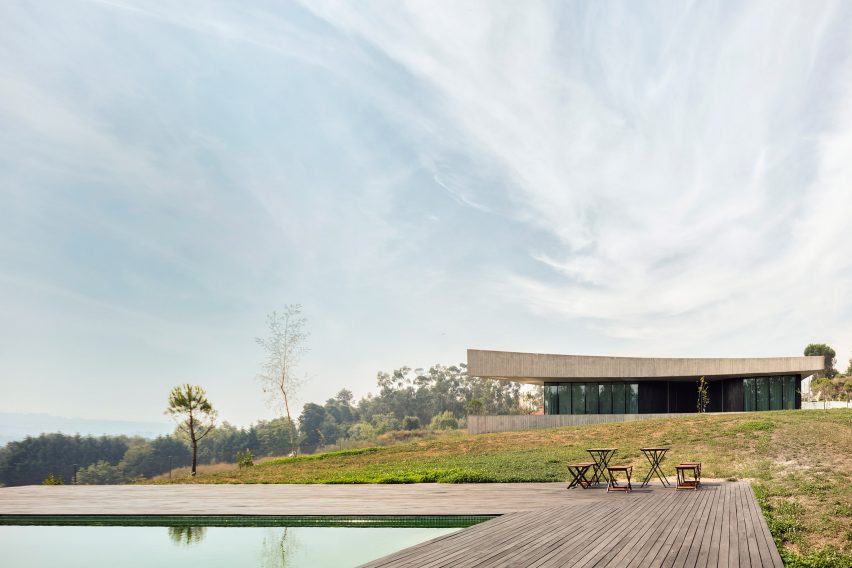 Cabo de Vila House by Spaceworkers