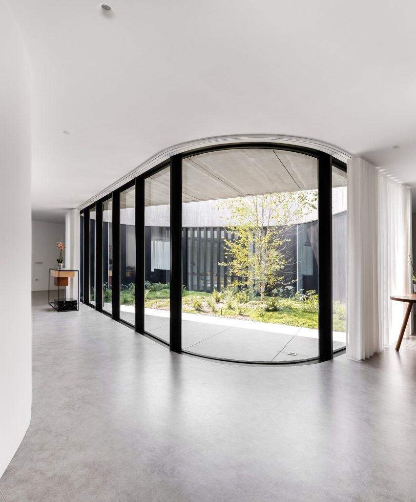 Cabo de Vila House by Spaceworkers