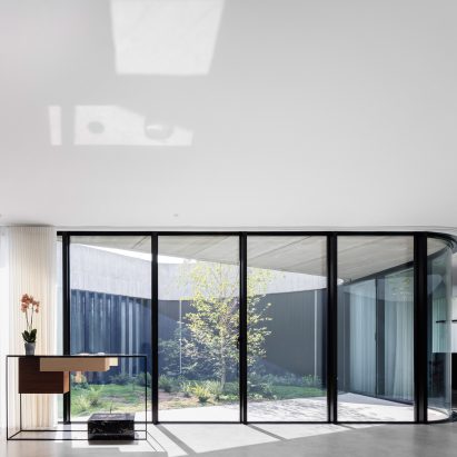 Cabo de Vila House by Spaceworkers