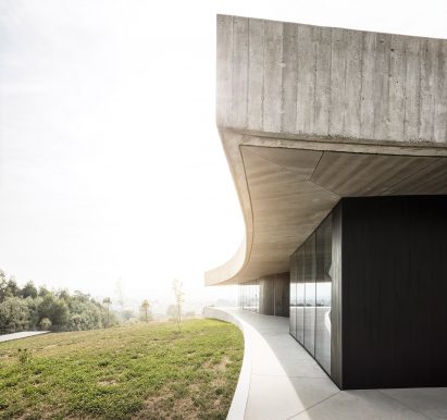 Cabo de Vila House by Spaceworkers