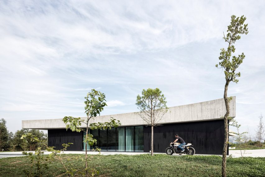 Cabo de Vila House by Spaceworkers