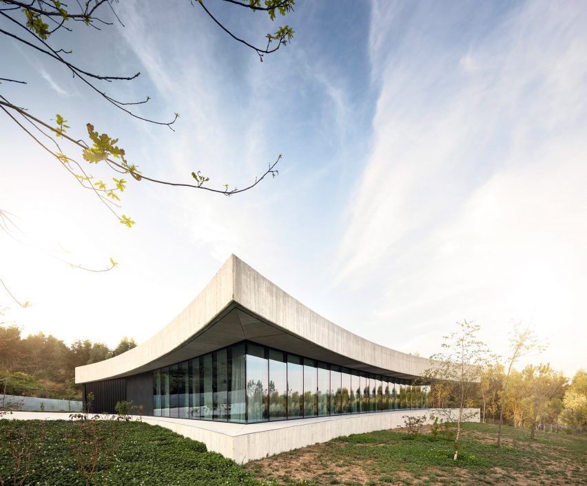 Cabo de Vila House by Spaceworkers