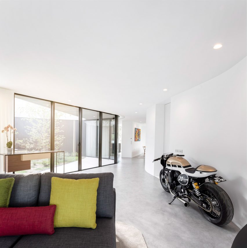 Cabo de Vila House by Spaceworkers