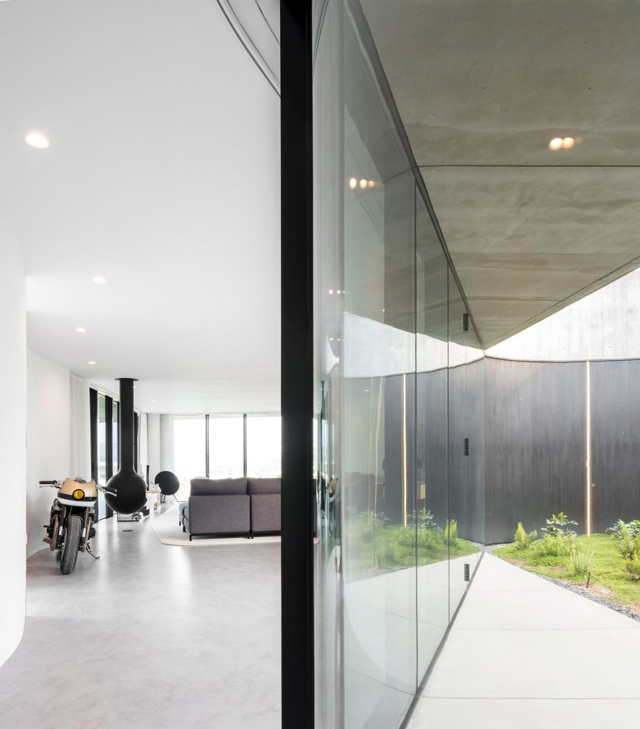 Cabo de Vila House by Spaceworkers