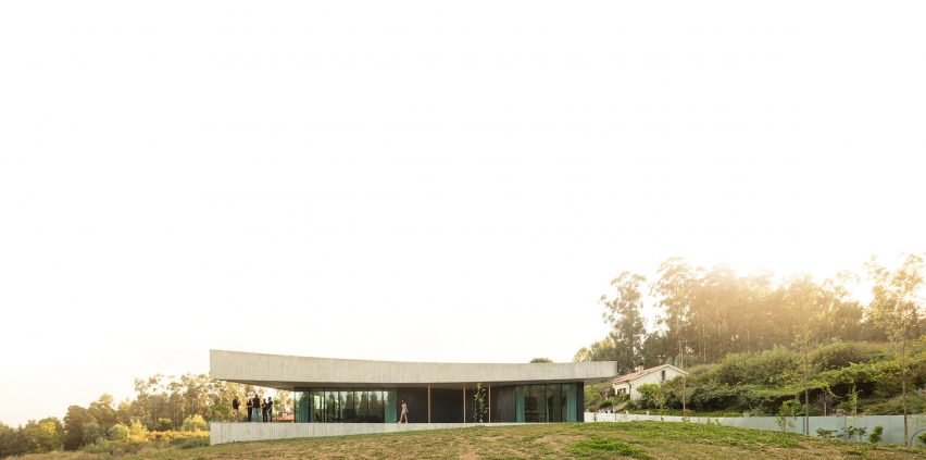Cabo de Vila House by Spaceworkers