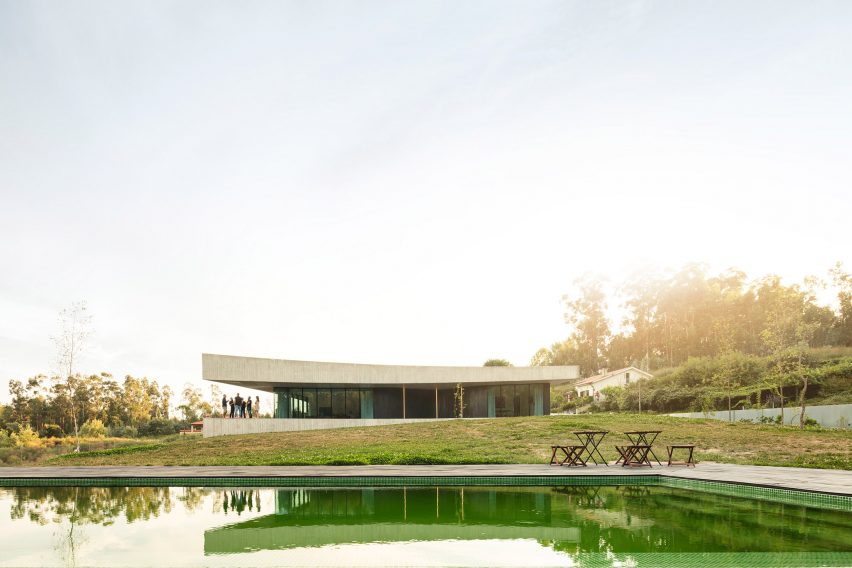 Cabo de Vila House by Spaceworkers