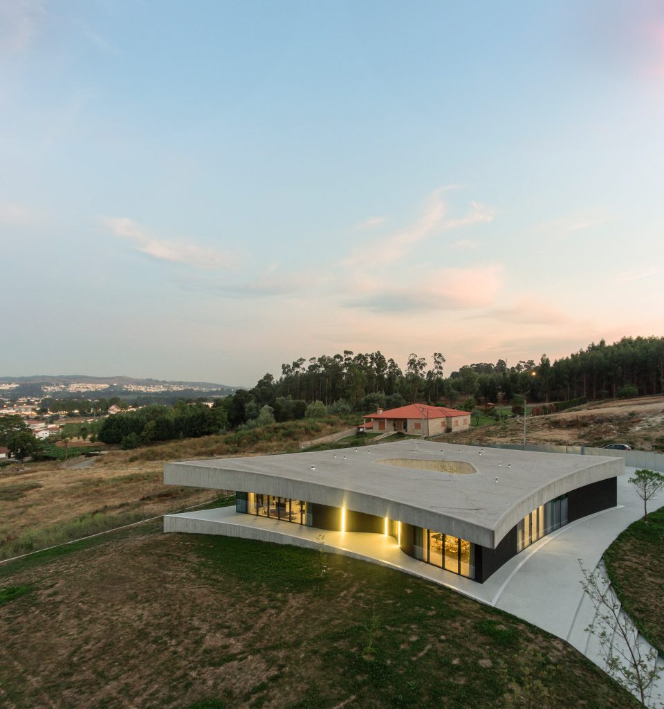 Cabo de Vila House by Spaceworkers